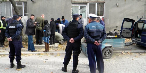 Însoțiți de Poliție, reprezentanții Raja, au debranșat mai multe blocuri cu datorii la apă
