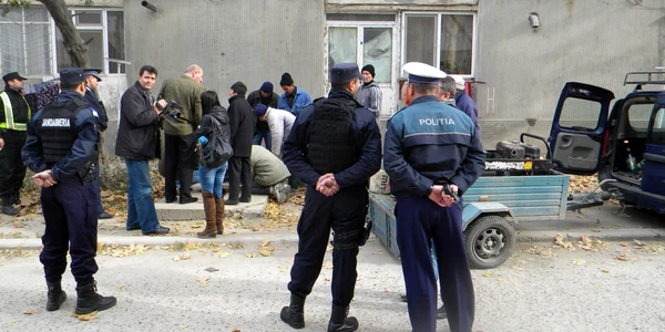 Însoțiți de Poliție, reprezentanții Raja, au debranșat mai multe blocuri cu datorii la apă