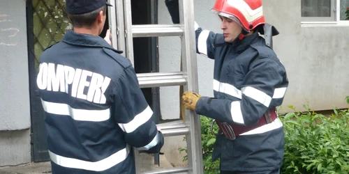 Târgovişte: Incendiu puternic la Centrul de Cercetare şi Dezvoltare Piscicolă de la Nucet