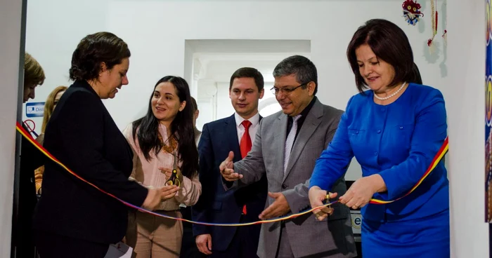 Prima Doamnă la inaugurarea sălii de literatură. FOTO Alexandru Tarlev