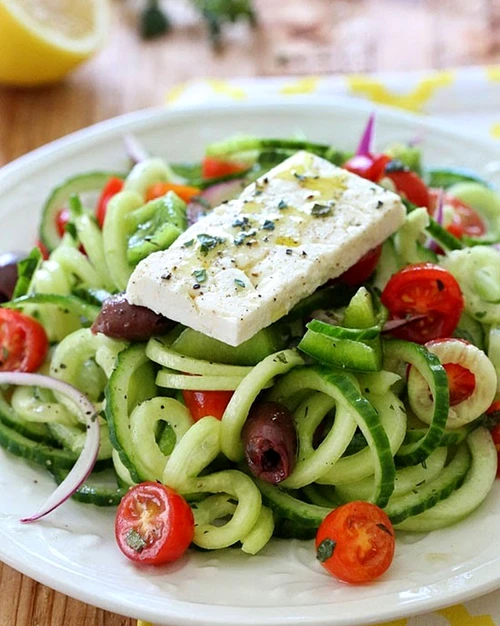 salata de castravete cu feta jpeg