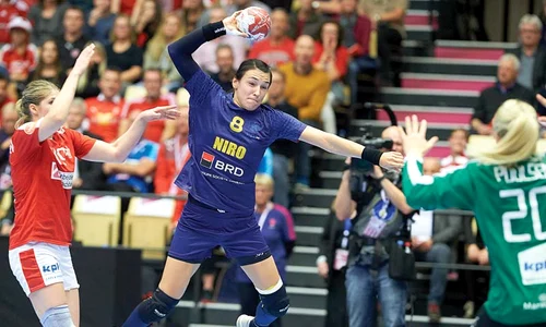 Cristina Neagu, vedeta noastră jpeg