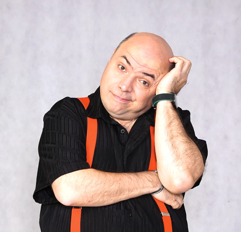 Constantin Zamfirescu, alias “Gogoaşe” din “Trăsniţii” (Prima tv), îmbracă în fiecare an costumul Moşului