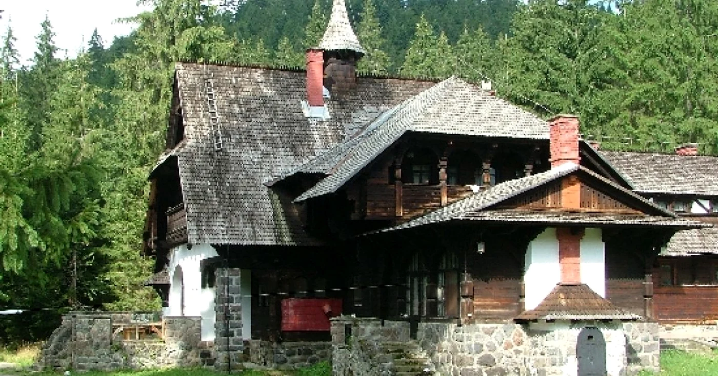 Castelul Lăpuşna e situat departe de tumultul vieţii cotidiene