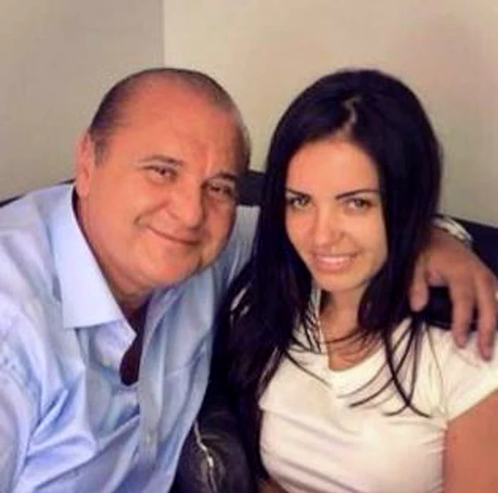 Madalina Apostol îşi creşte singură cei doi copiiFoto: Arhivă personală