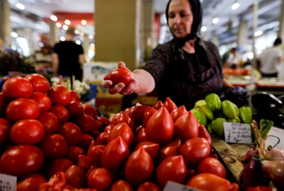 Roșii vândute în piață FOTO Shutterstock 