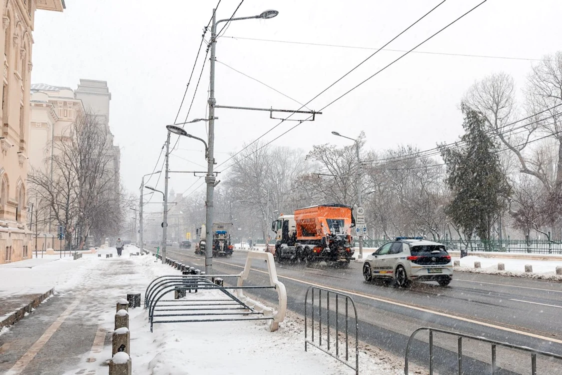A nins în Capitală FOTO: FB Nicușor Dan