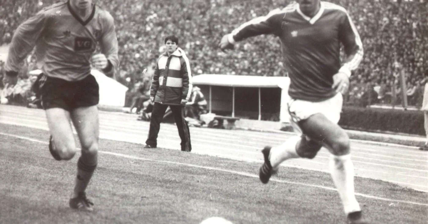 FOTBAL: Cârţu - "Nu fotbaliştii sunt greu de antrenat, ci jucătorii de fotbal!"