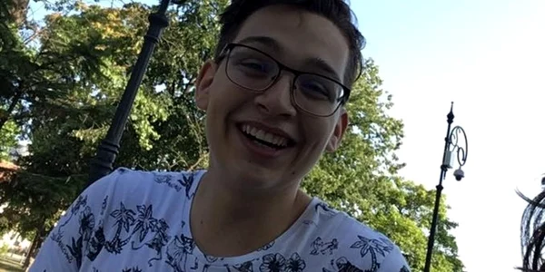 Darius mardaru elev din constanta admis la harvard foto Darius mardaru