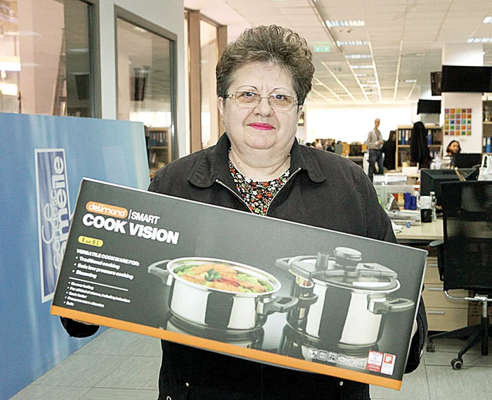 Lozul norocos i-a adus Valentinei un set de oale cu semi-presiune