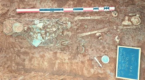 Mormântul descoperit de arheologii greci (© Facebook / Υπουργείο Πολιτισμού)