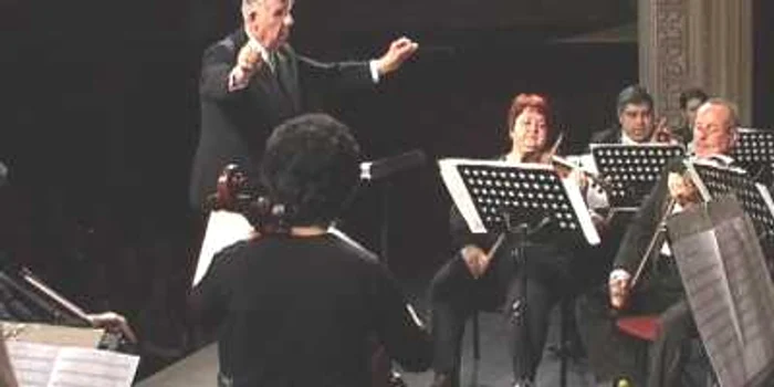 Dr.Nicu Teodorescu la pupitrul dirijoral