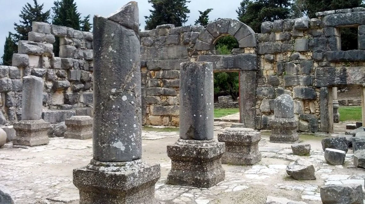Altar păgân vechi de 1800 de ani, descoperit într o biserică bizantină jpeg