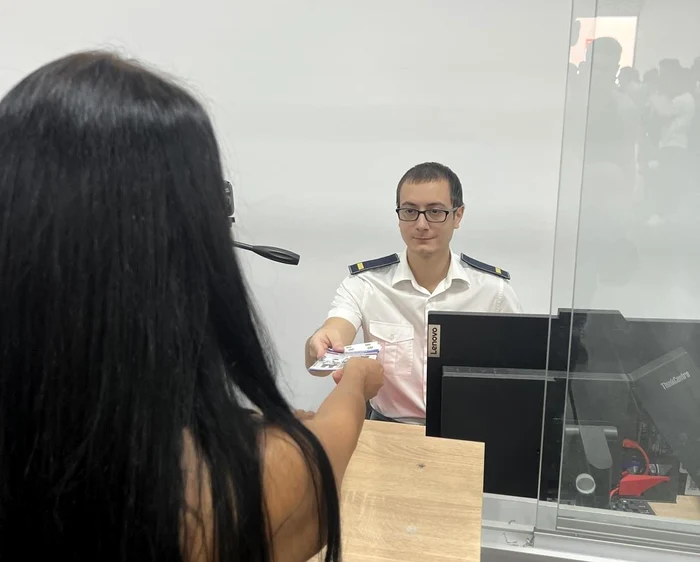 S-a ajuns la timpi foarte mari de așteptare pentru emiterea permiselor de muncă FOTO: arhiva/IGI 
