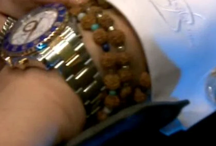 Bijuterii Cătălin Botezatu (CAPTURĂ FOTO ACASĂ TV)