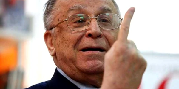ion iliescu foto sursa fotografie