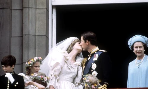 Prințesa Diana și Prințul Charles, în 1981 jpeg