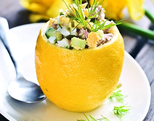 salata de ton in lamaie jpeg