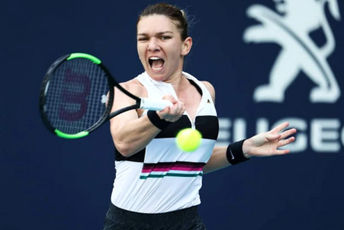 
    Simona Halep, in actiune la Miami Open 2019FOTO: Guliver/ Gettyimages  
