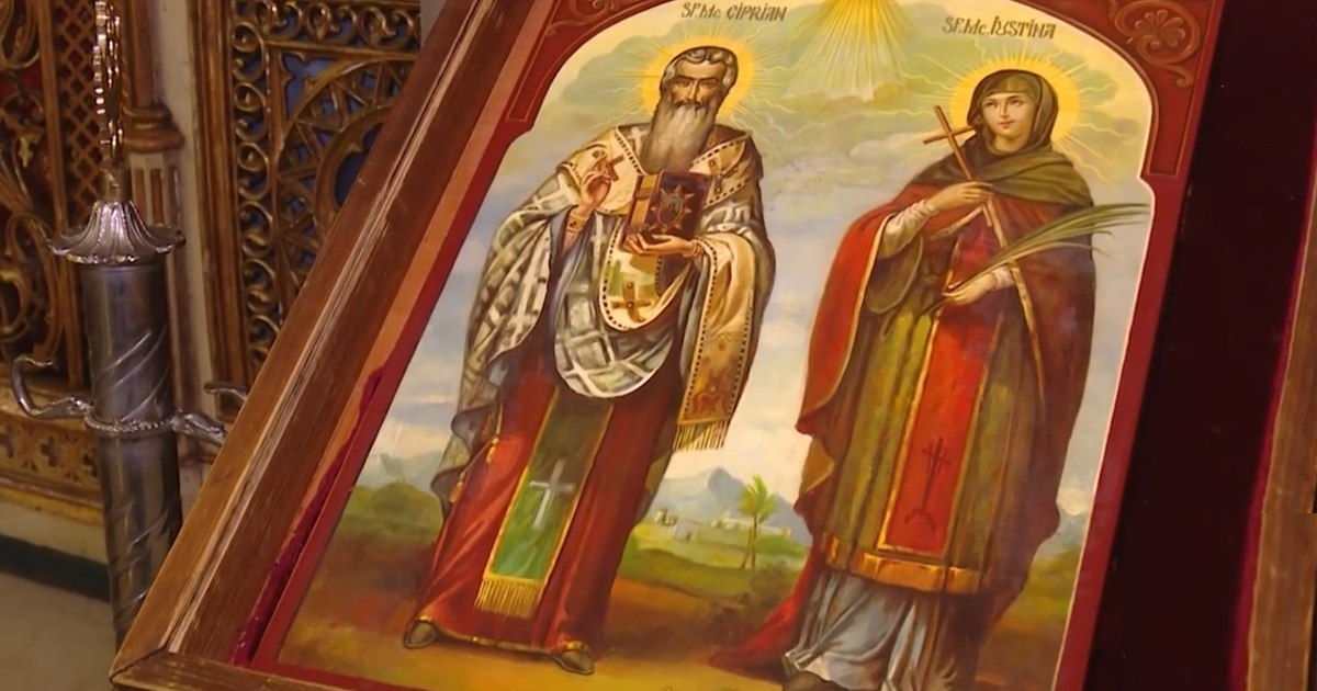 Ce se întâmplă când citești Acatistul Sfântului Ciprian, dezlegător de vrăji și blesteme. Moaște făcătoare de minuni, în București