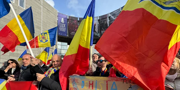 protest AUR Bruxelles  FOTO FB George Simion jpg
