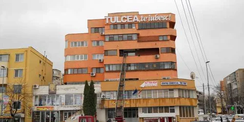 Pompierii au ajuns la fața locului