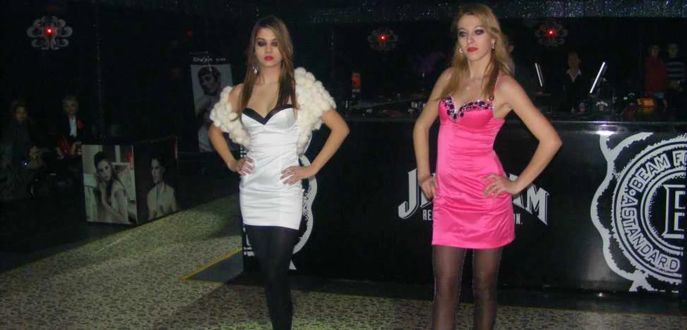 Petrecere în Society Club