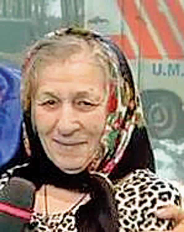 Bunica Gherghina a avut  grijă ca nepoata să-şi  recapete formele sexy