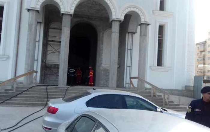 Pompierii au intervenit la Catedrală
