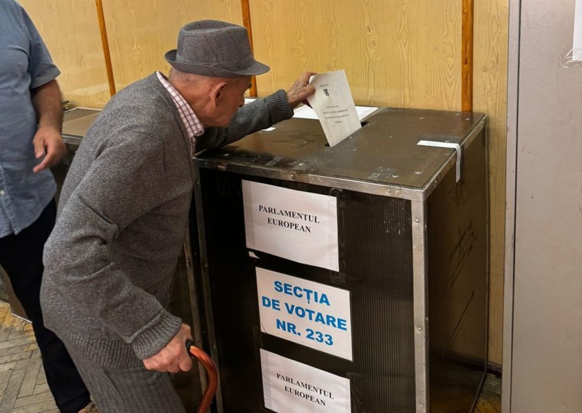 Veteran de 109 ani, la vot. Explicația emoționantă a gestului celui mai în vârstă alegător VIDEO