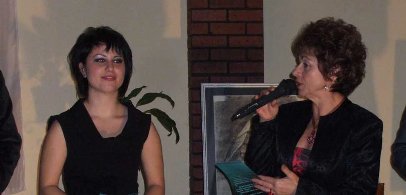 Elena Anghel o prezintă pe creatoarea de modă Diana Drăghiciu