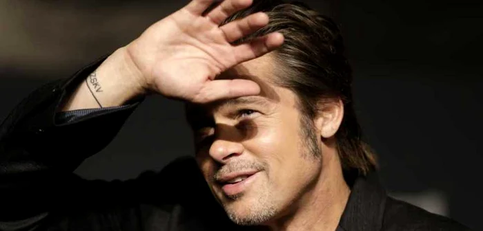 Program TV azi. Brad Pitt joacă în „Avocatul”, pe HBO