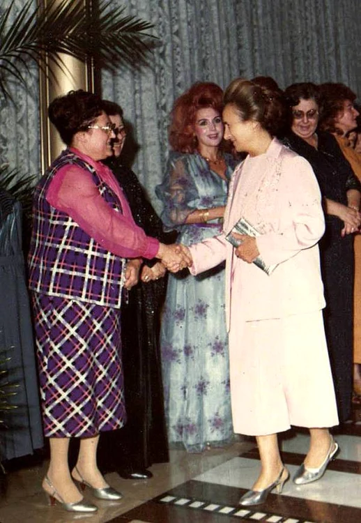 Singura întâlnire dintre Elena Ceaușescu și Violeta Andrei (centru)
