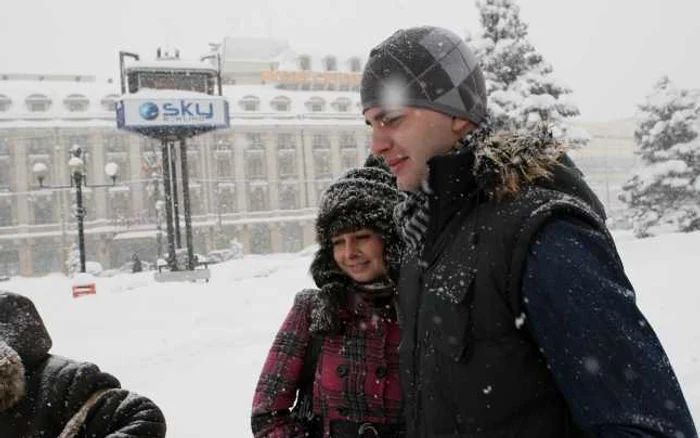 Georgiana și Adrian și-au făcut planurile de Valentine's Day, la ceas. Foto Alex Policală