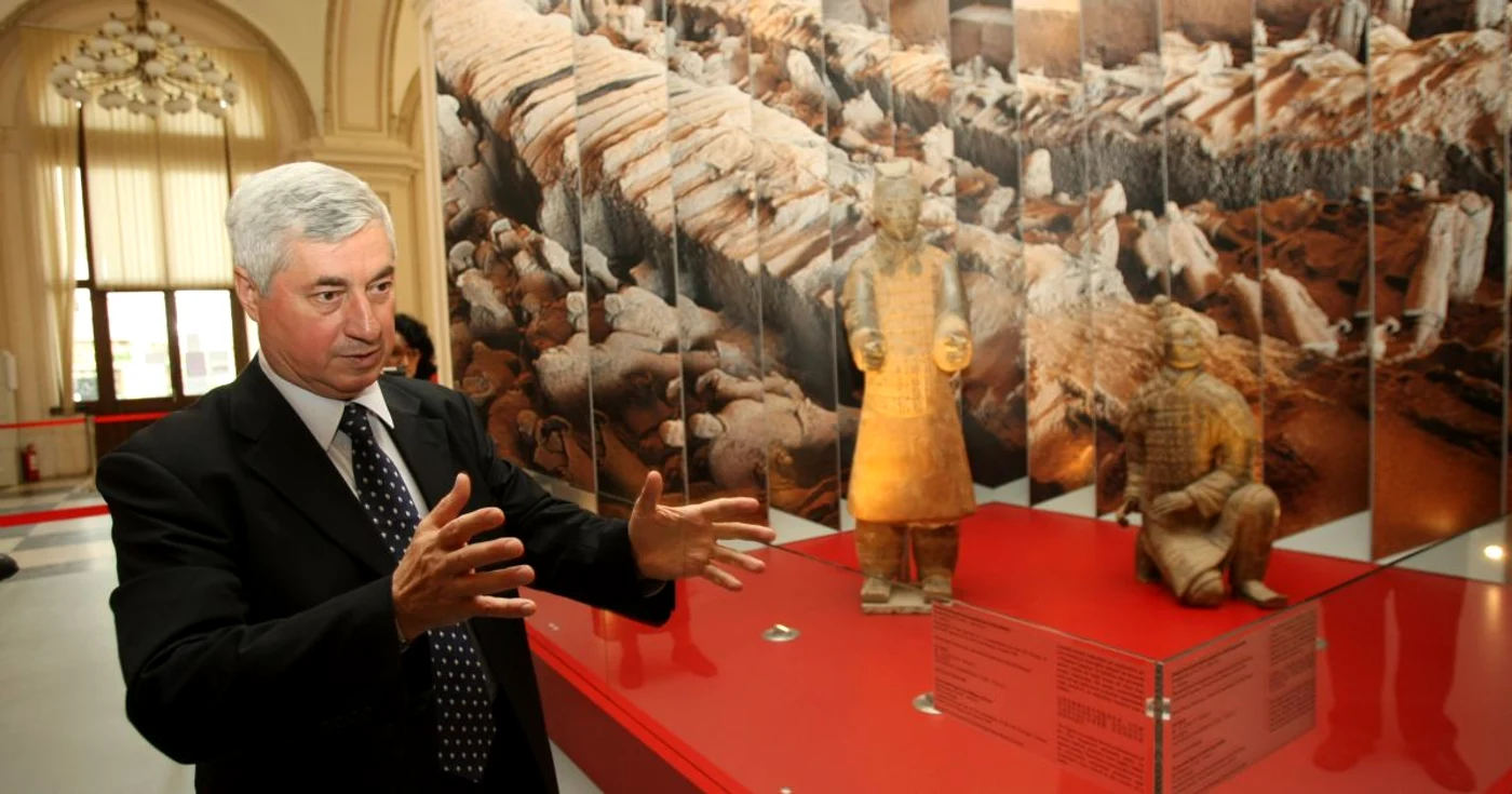 Directorul Muzeului Naţional de Istorie, Ernest Oberlander-Târnoveanu, a explicat care erau diferneţele de rang din armata regală FOTO Marian Iliescu