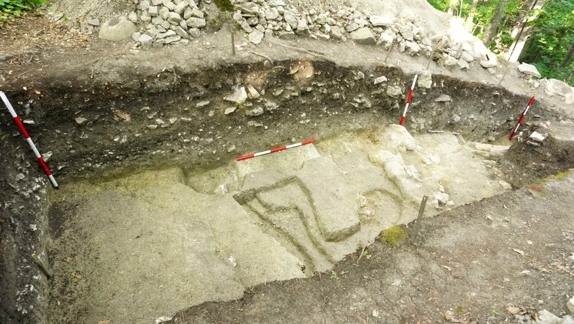 Cercetări arheologice de la Târcov – Piatra cu Lilieci (© Muzeul Județean Buzău)