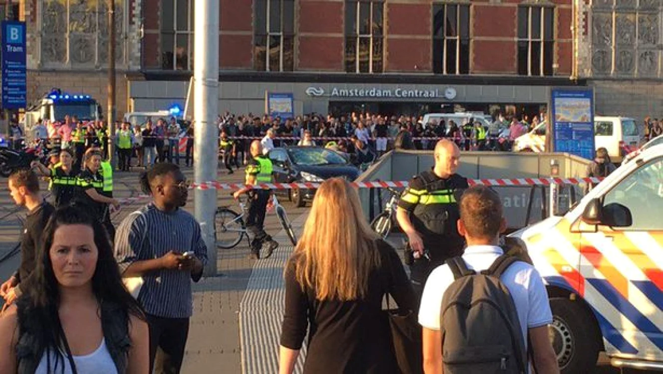 corton al politiei incident Amsterdam FOTO Aldin Abazovic / Twitter