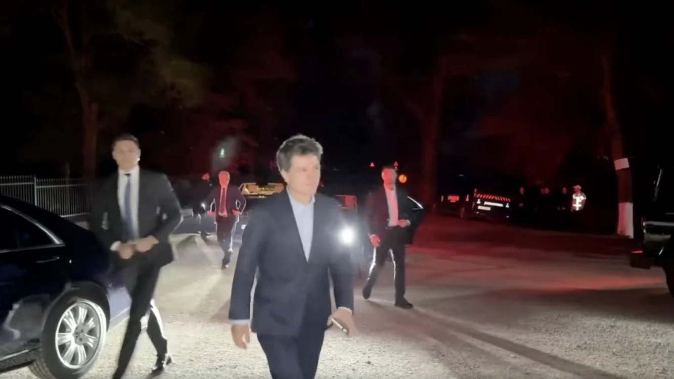 Nicușor Dan la mânăstirea Dragomirna