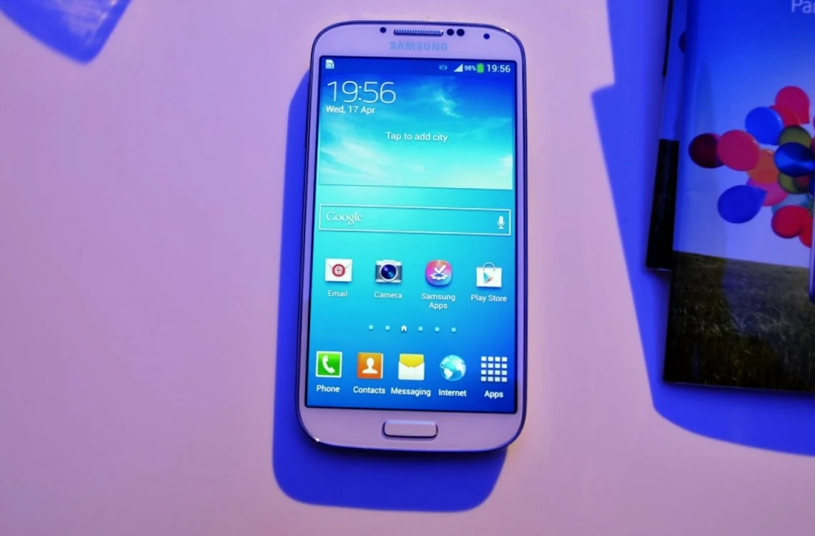 Galaxy S4 a fost lansat oficial în România în urmă cu o săptămână. FOTO Răzvan Băltăreţu/Adevărul