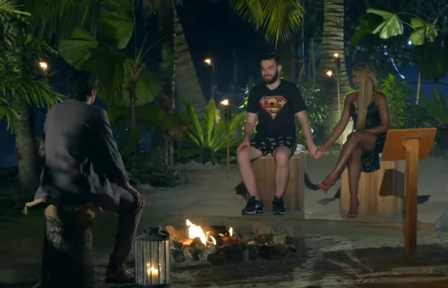 primul cuplu care pleaca impreuna de la Insula iubirii Razvan si Celia cerere in casatorie 3 jpg