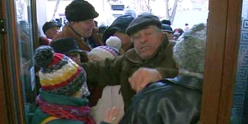 Îmbulzeală pentru bilete ieftine de Revelion la Galaţi FOTO Reperul.ro