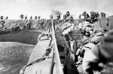 Măcelul din Iwo Jima jpeg