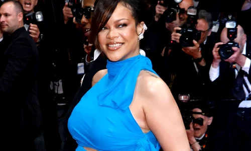 rihanna cannes rochie albastra profimedia jpg