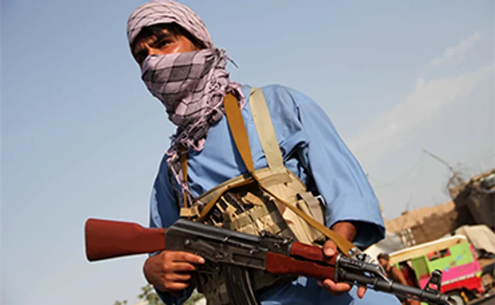 
    Luptătorii talibani ucid cu sânge rece tot ce le iese în caleFotografii: EFA-EFE/ Mediafax/ Inquam Photos  