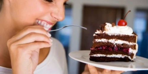 Pofta de dulce ne poate afecta sănătate Foto