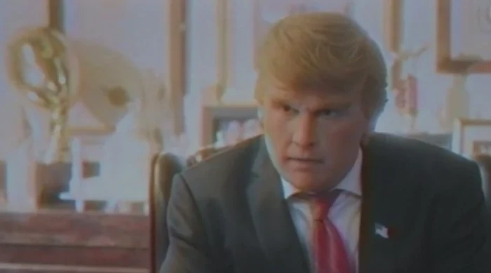 Johnny Depp l-a parodiat pe Trump în seria comică "Funny or Die"