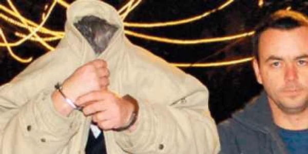 La Curtea de Apel Braşov,  Kiss Alexandru şi-a ascuns faţa şi şi-a arătat cătuşele