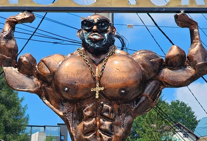statuie culturist