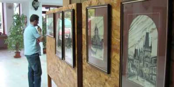 Expoziție religioasă la Casa de Cultură Mihai Eminescu