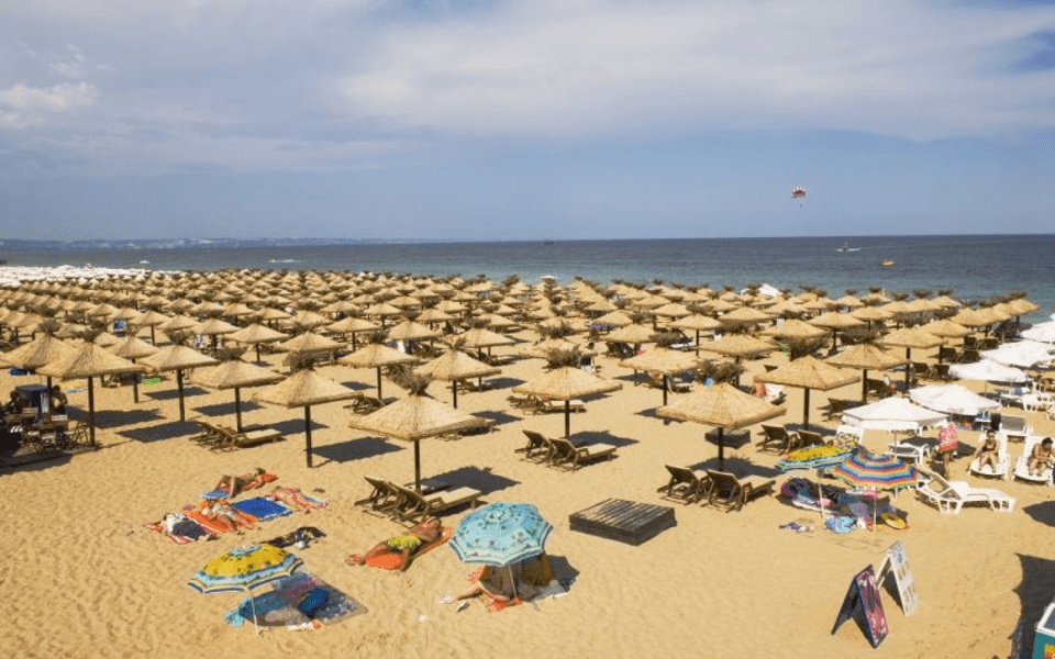 Experiența unui român în Bulgaria, la ultra all inclusive. „Asta e metoda de acoperire a gustului de vechi, rânced”